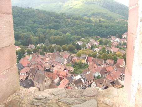 Wangenbourg - Village vu du chateau - Photo BERTHEVILLE